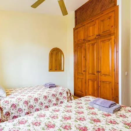 Cala Galdana Sleeps 6 Pool Air Con Wifi *